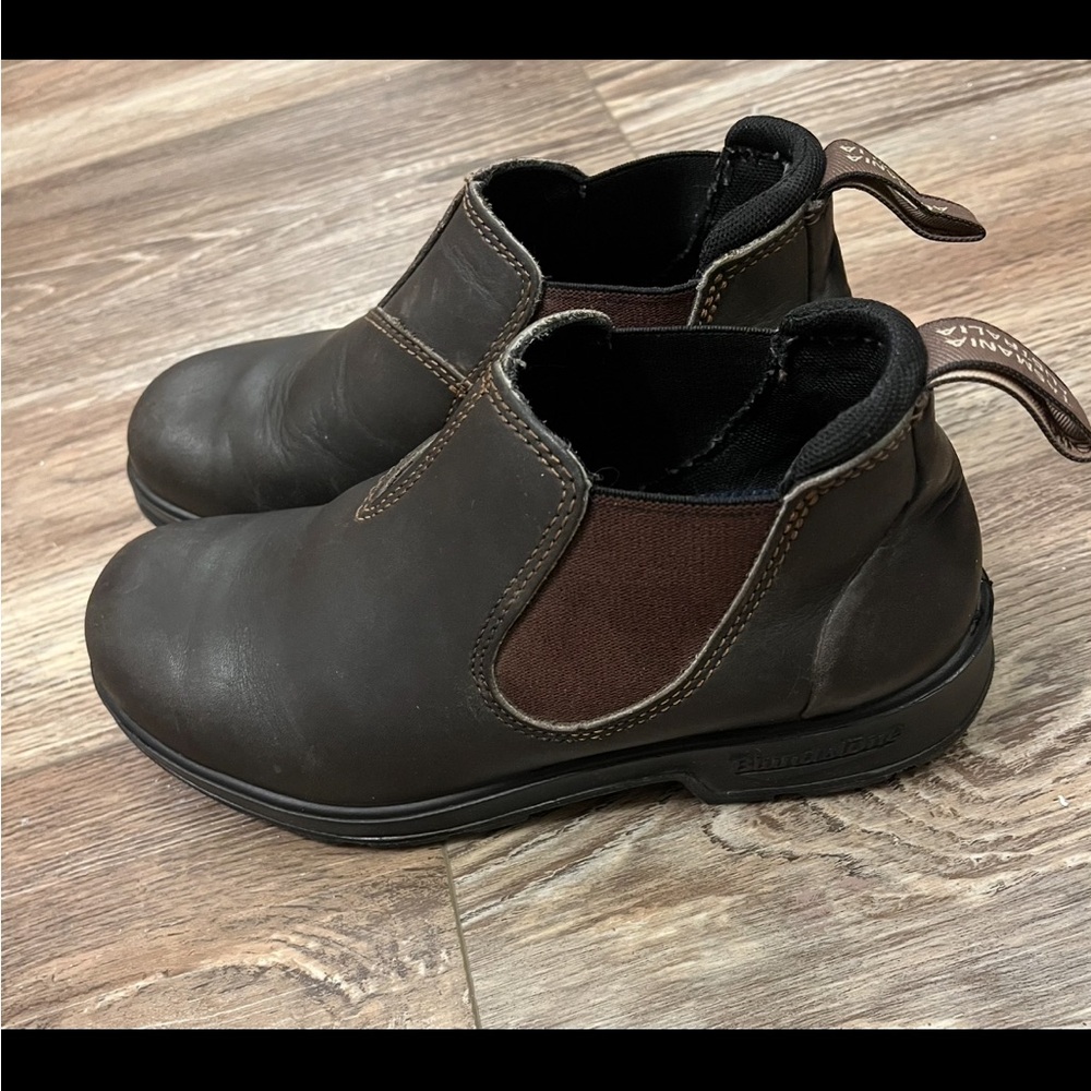 Dark Brown Low Cut Blundstones